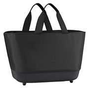 Schwarzer Einkaufskorb mit zwei Griffen, seitliche Perspektive