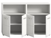 Weiße Badkombination mit vier offenen Türen, Frontansicht