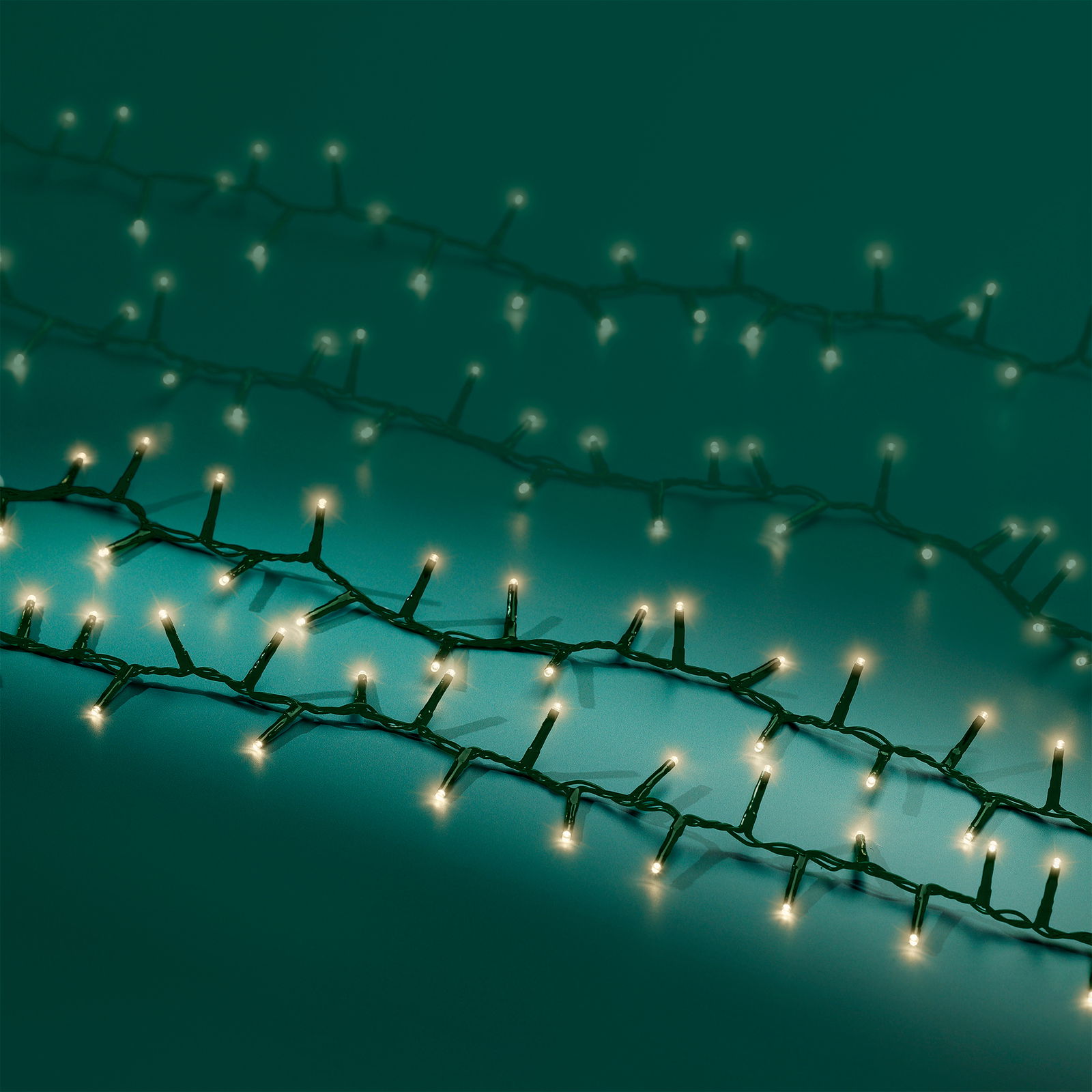 LED-Lichterkette mit warmweißen Lichtern, seitliche Perspektive