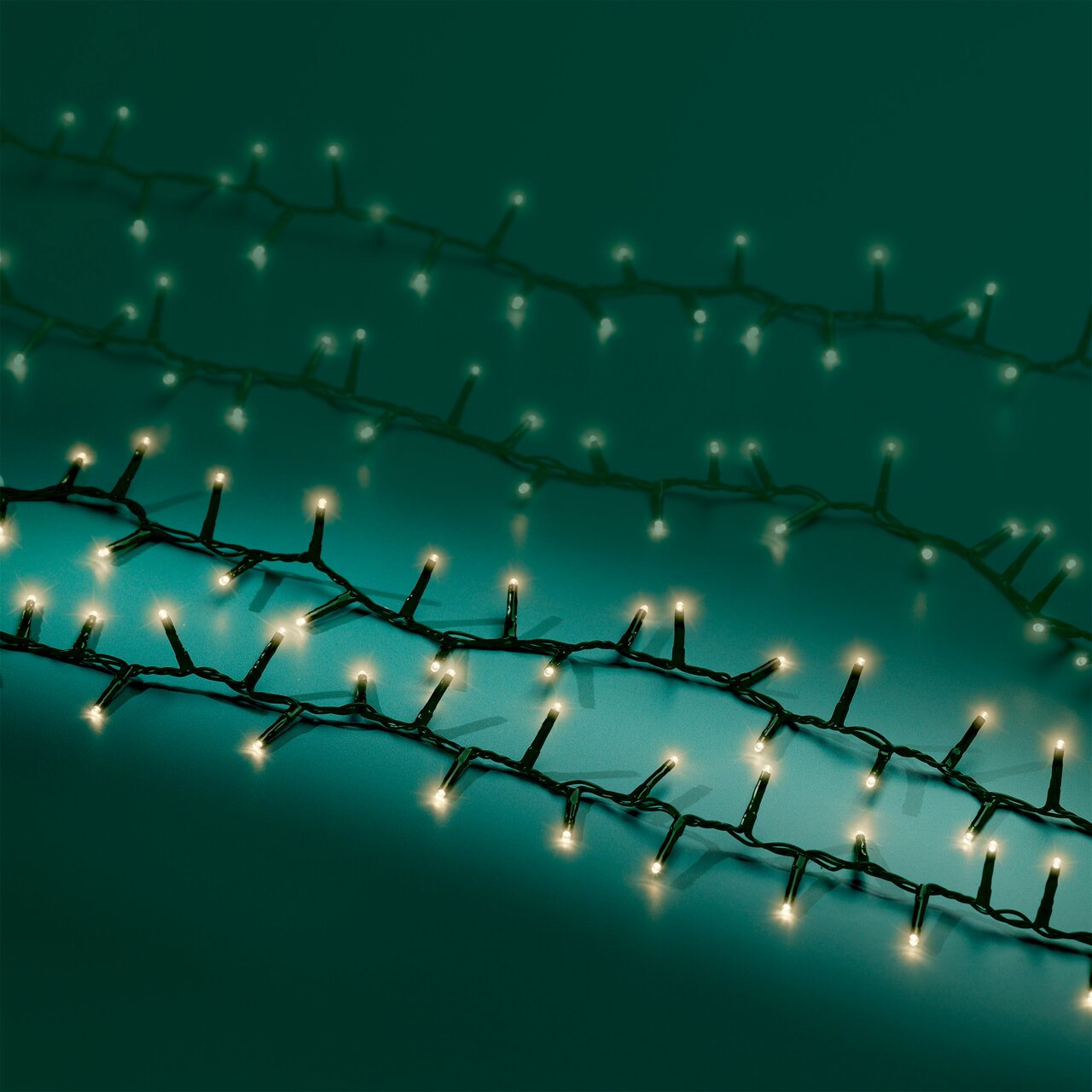 LED-Lichterkette mit warmweißen Lichtern, seitliche Perspektive