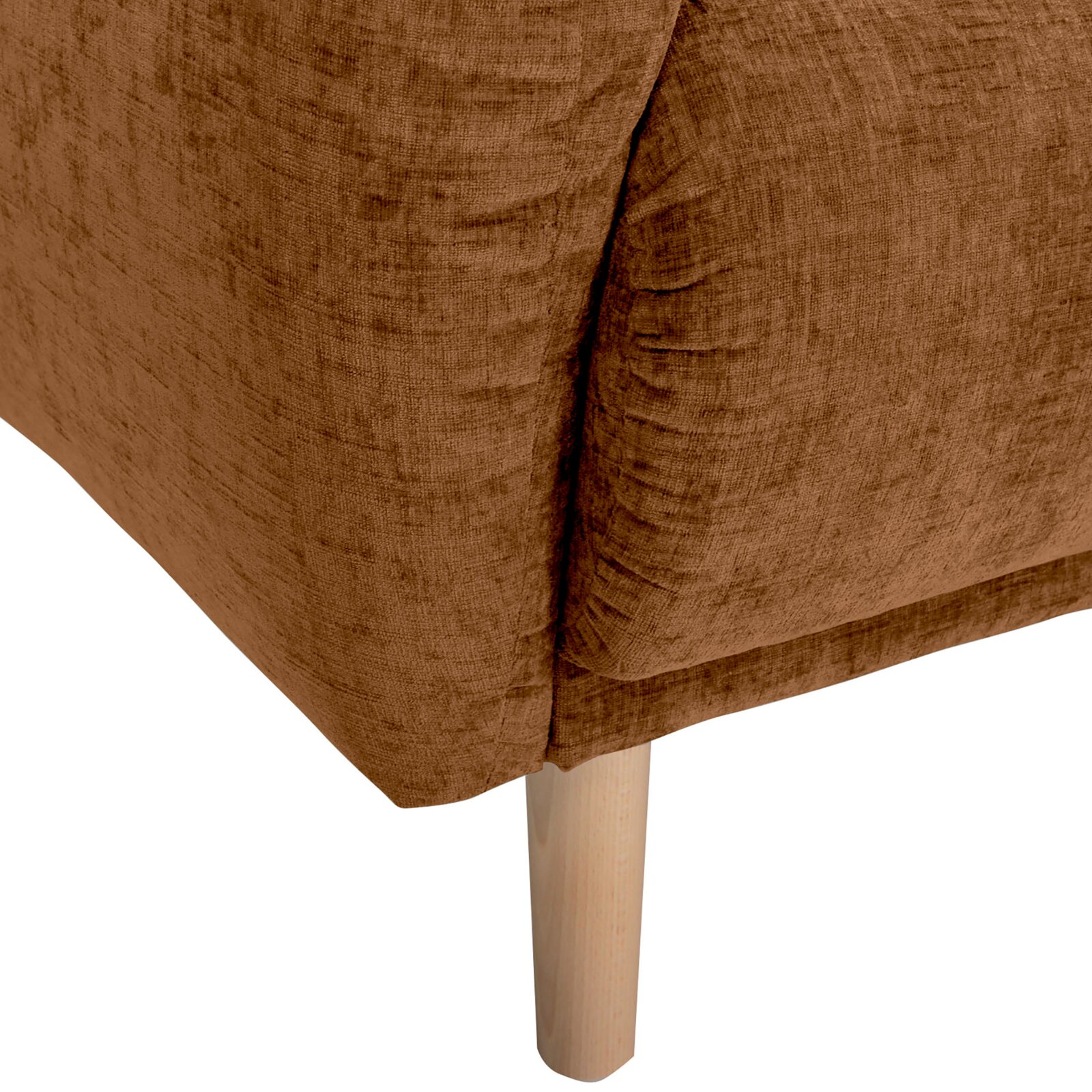 Nahaufnahme einer braunen Sofaecke mit Holzbein, Perspektive von der Seite