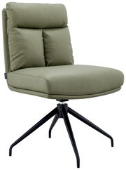 Moderner grüner Stuhl mit schwarzem Metallgestell, seitliche Perspektive