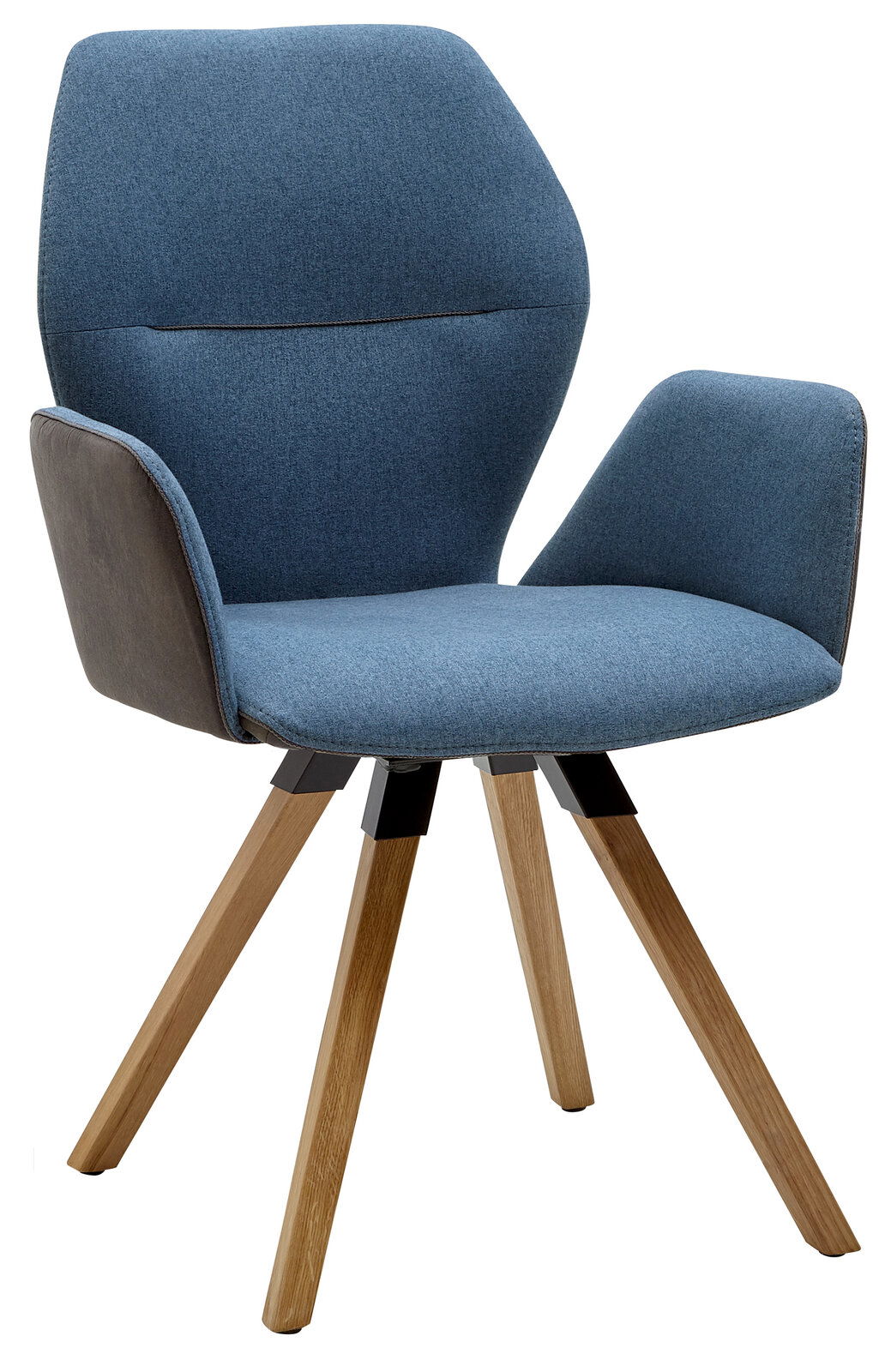Moderner Armlehnenstuhl mit blauem Stoffbezug und Holzbeinen, seitliche Perspektive