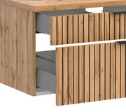 Nahaufnahme eines Waschtisch-Sets mit Holzoptik und offenen Schubladen, seitliche Perspektive