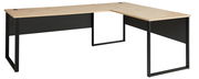 Moderner Eckschreibtisch mit Holzoberfläche und schwarzem Metallgestell, seitliche Perspektive.