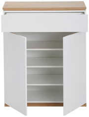 Weißer Schuhschrank mit Holzakzent, geöffnete Türen, frontale Ansicht