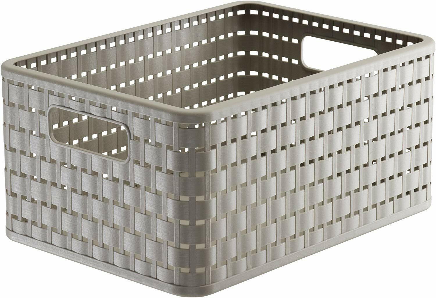 Rechteckiger Aufbewahrungskorb in Beige mit geflochtenem Design und seitlichen Griffen, perspektivisch von vorne rechts fotografiert.