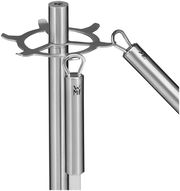 Nahaufnahme eines Edelstahl-Küchenhelfersets mit Aufhängevorrichtung, seitliche Perspektive.