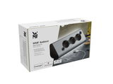 Verpackung der WMF Ambient Multi-Steckerleiste Pro mit drei Steckdosen und zwei USB-Anschlüssen, seitliche Perspektive