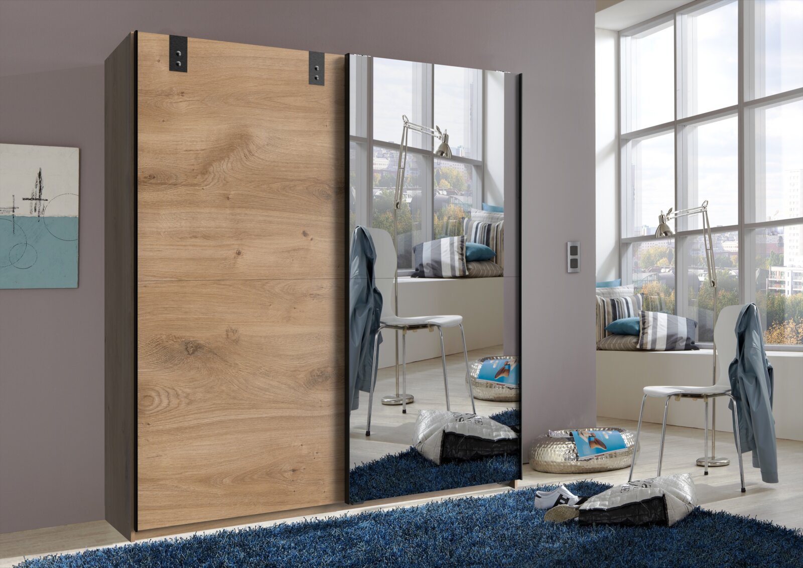 Schwebetürenschrank mit Holz- und Spiegelfront, seitliche Perspektive, modernes Schlafzimmerdesign