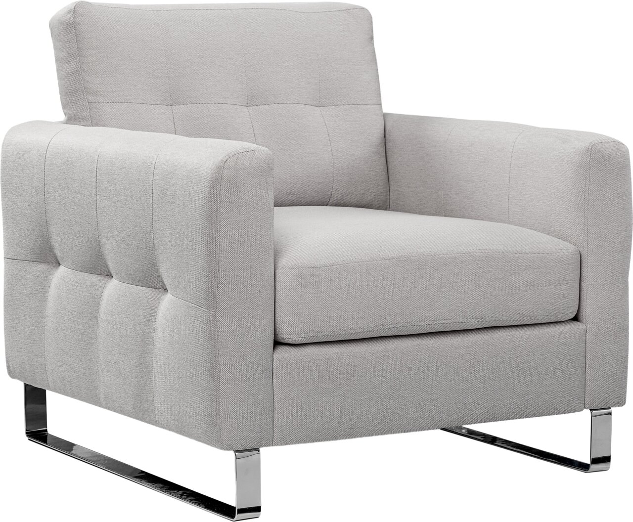 MID.YOU Sessel HERA Hellgrauer, gepolsterter Stoff-Sessel mit breiten Armlehnen, Steppnähten und verchromtem Kufenfuß, freigestellt auf weißem Hintergrund, Ansicht schräg von vorne links.