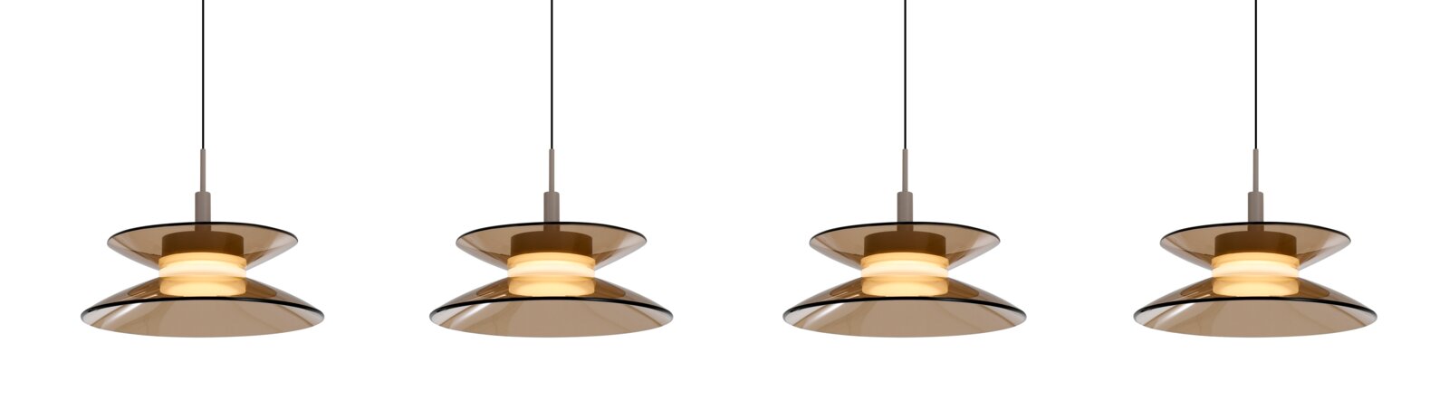 Vooraanzicht van vier moderne hanglampen met transparant rookbruin dubbel schijfvormig glas en warmwit licht, hangend aan zwarte snoeren tegen een witte achtergrond.