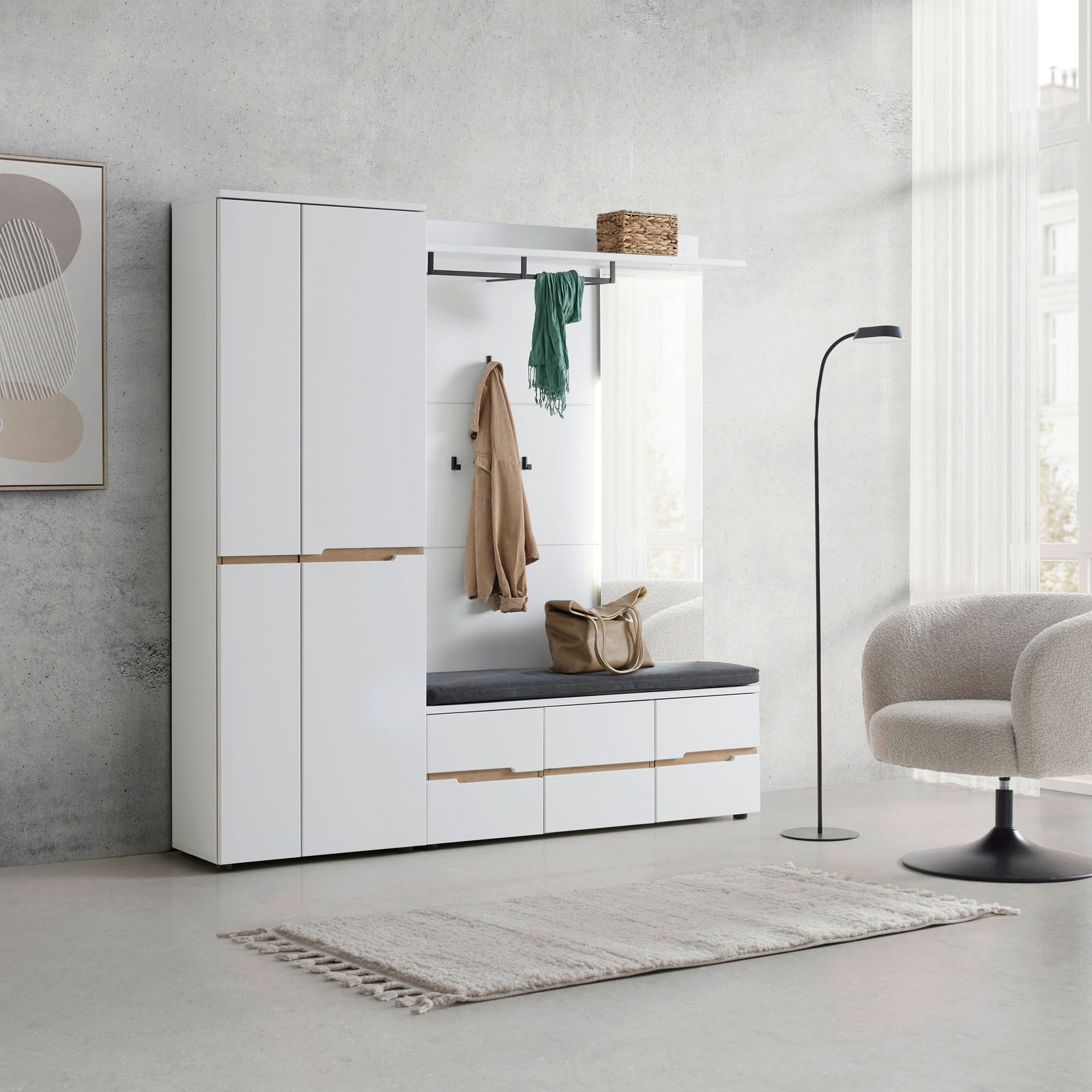 XORA Garderobenschrank MEMPHIS Moderner Garderobenschrank in Weiß mit Holzgriffen, Sitzbank und Haken, seitliche Perspektive