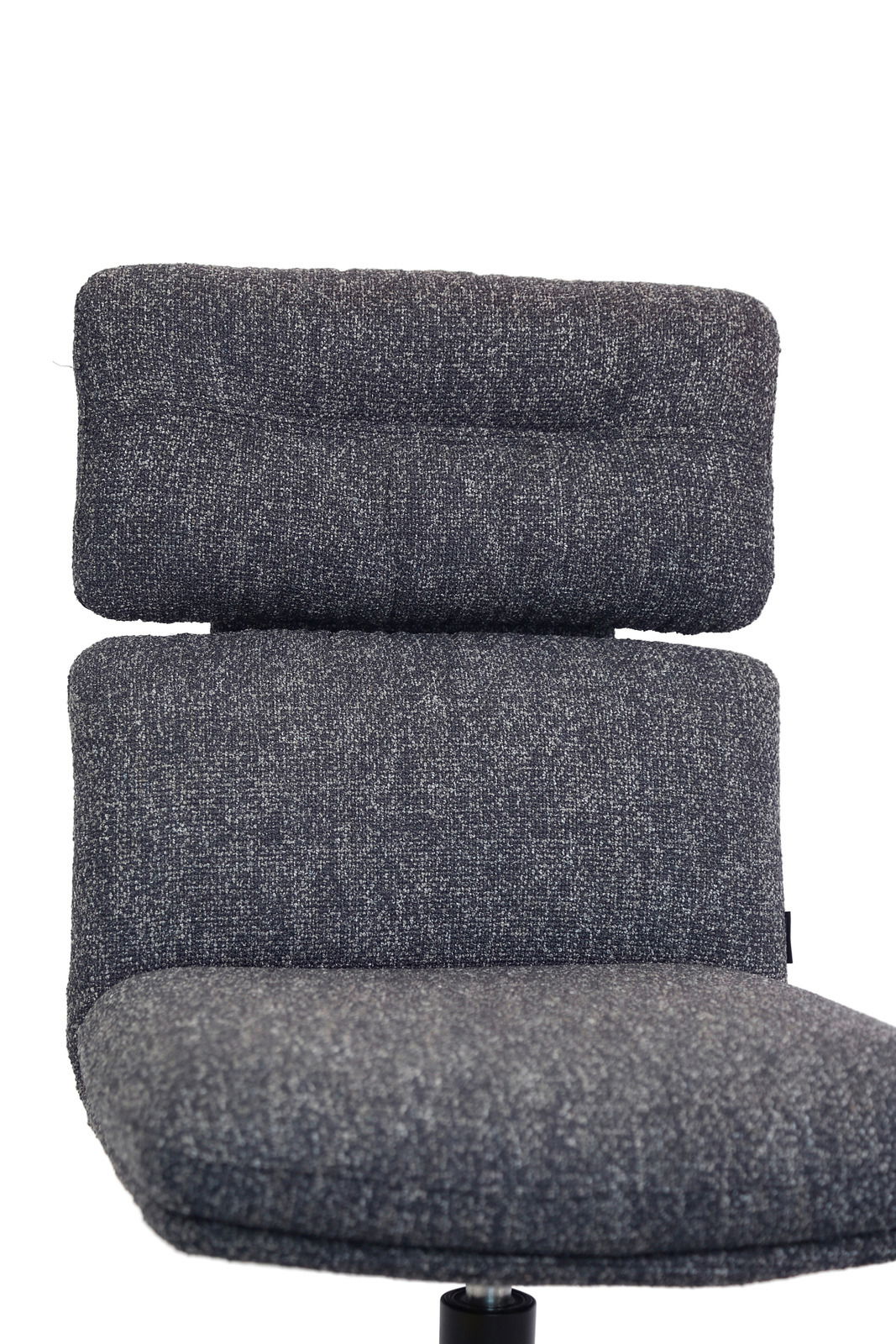 Dieter Knoll Stuhl PABLO Grauer, gepolsterter Stuhl mit Rückenlehne, Vorderansicht