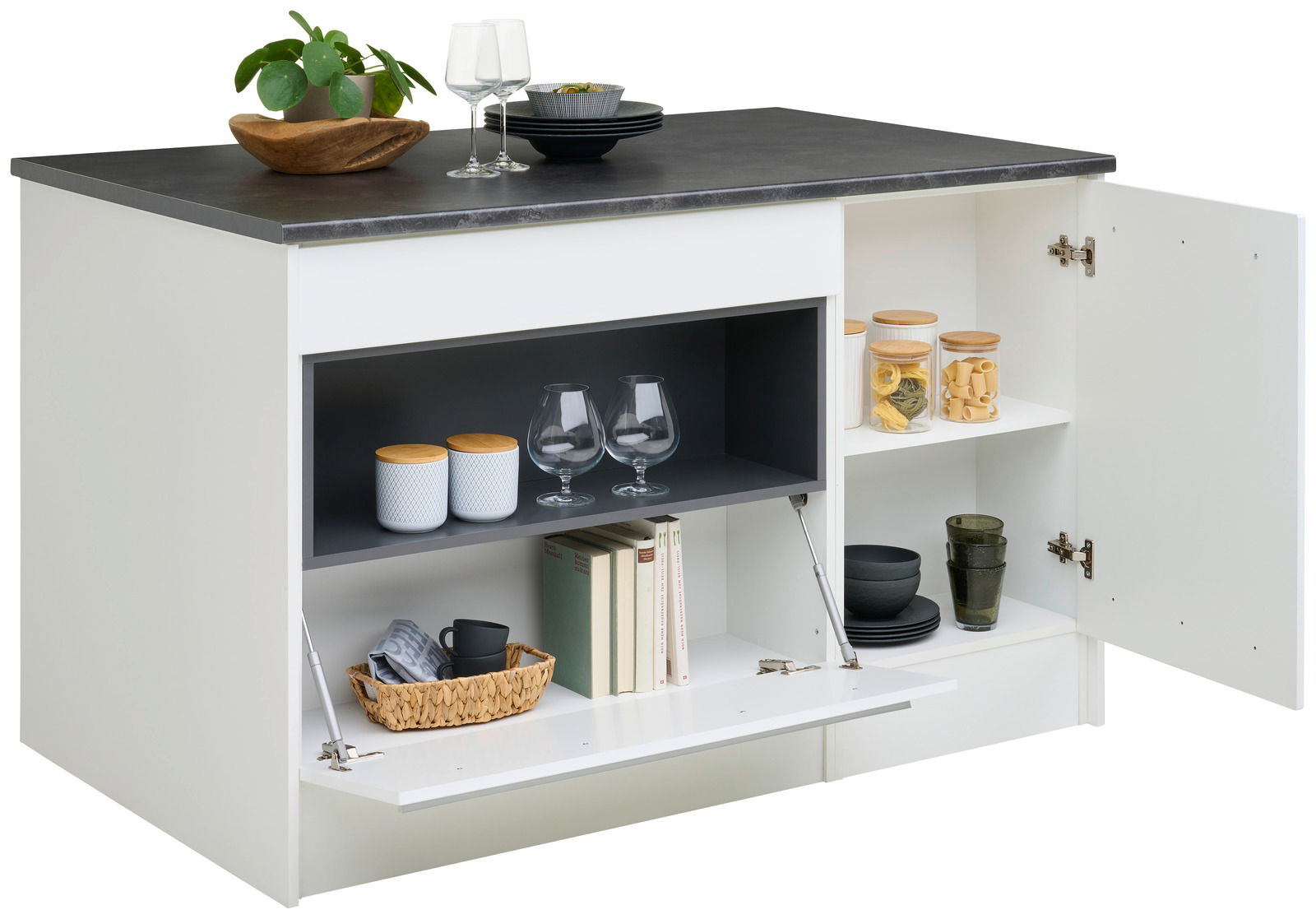 Kücheninsel mit offener Tür, Regalen und Dekorationen, seitliche Perspektive