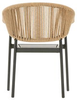 Rückansicht eines Gartensessels mit geflochtener Rückenlehne und Metallrahmen