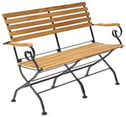 Klappbare Gartenbank aus Holz und Metall, seitliche Perspektive
