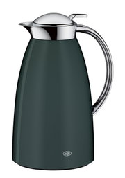 Dunkelgrüne Isolierkanne/thermische Kaffeekanne mit verchromtem Deckel und Griff, seitliche Ansicht leicht von vorne, freigestellt auf transparentem Hintergrund