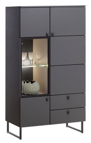 Moderne grijze vitrinekast met glazen inzetstuk, verlicht, gevuld met decoratieve glazen en een vaas, zijaanzicht