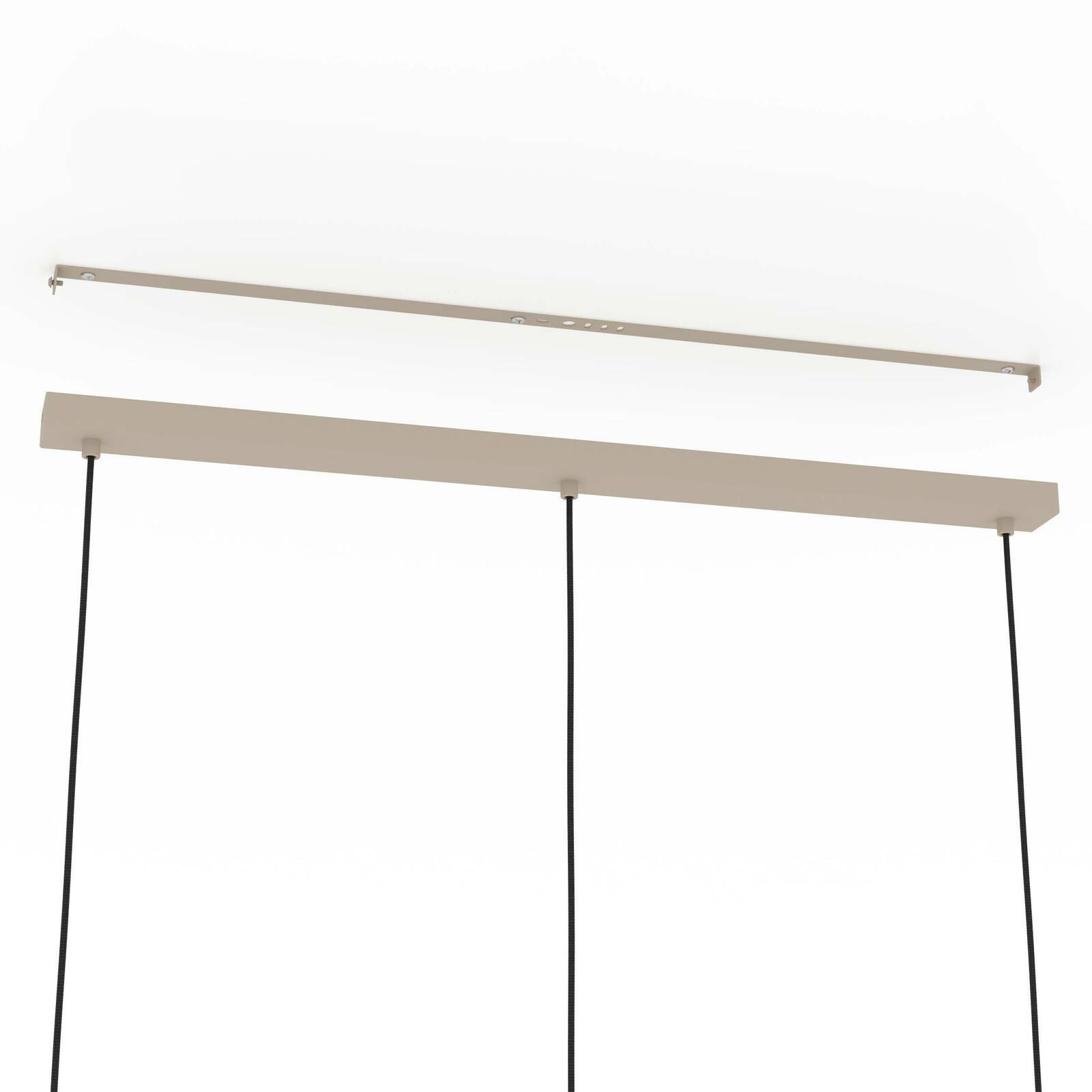 Pendelleuchte ROMAZZINA von unten betrachtet, mit zwei schwarzen Kabeln und einer rechteckigen Deckenhalterung in Beige.