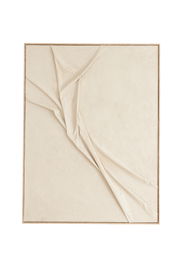 Wandornament mit gefalteter Textur in neutralen Tönen, frontal abgebildet