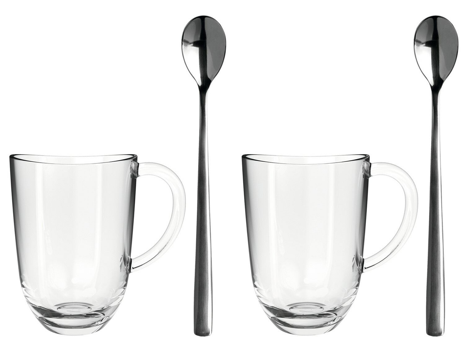 Zwei Latte Macchiato Tassen mit Griff und zwei langen Löffeln, frontal abgebildet.