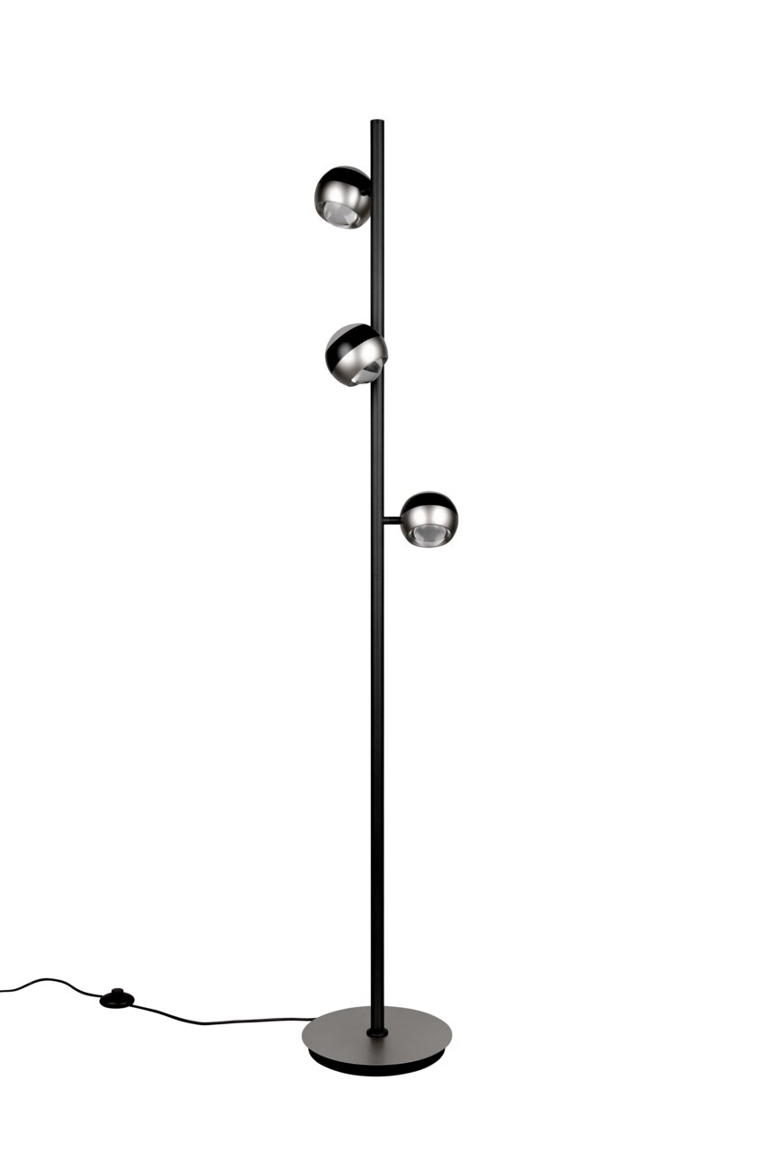 Moderne Stehleuchte mit drei verstellbaren Kugelleuchten in Schwarz und Silber, seitliche Perspektive