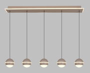 Moderne LED-hanglamp met vijf bolvormige lampen, hangend aan dunne kabels aan een rechthoekige plafondbevestiging, gezien vanaf de zijkant.