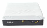 Matratze von vorne, TEMPUR Pro Modell, mit weißem Bezug und grauem Rand, mittelfest.