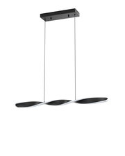 Moderne LED-Hängeleuchte mit geschwungenem Design, seitliche Perspektive