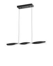 Moderne LED-hanglamp met gebogen vormgeving, zijaanzicht