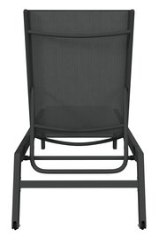 Rückansicht einer modernen Sonnenliege mit schwarzem Metallrahmen und Netzbespannung.