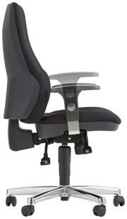 Seitliche Ansicht eines modernen Drehsessels mit verstellbaren Armlehnen und stabiler Basis auf Rollen.