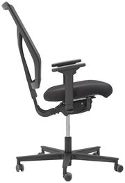 Seitliche Ansicht eines modernen schwarzen Drehstuhls mit Armlehnen und Rollen.