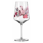 Weinglas mit tropischem Design, Papagei und Früchten, seitliche Perspektive