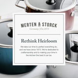 Kochtopf galaxy grey von Merten & Storck, seitliche Perspektive, mit Glasdeckel und Edelstahlgriff