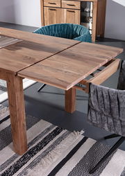 Esstisch aus Holz mit ausziehbarer Tischplatte, seitliche Perspektive