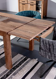 Esstisch aus Holz mit ausziehbarer Tischplatte, seitliche Perspektive