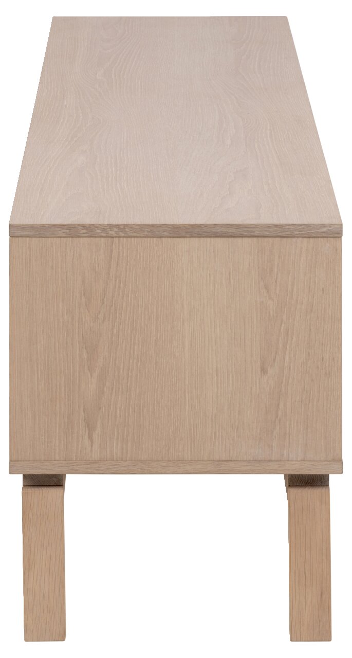 TV-Lowboard aus hellem Holz, Vorderansicht mit klaren Linien und minimalistischen Design.