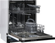 Offener Einbaugeschirrspüler mit herausgezogenem Unterkorb, Ansicht von vorne links