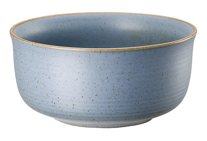 Blaue Müslischale aus Keramik, seitliche Perspektive