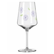 Wijnglas met een patroon van paardenbloemen en bladeren, zijaanzicht