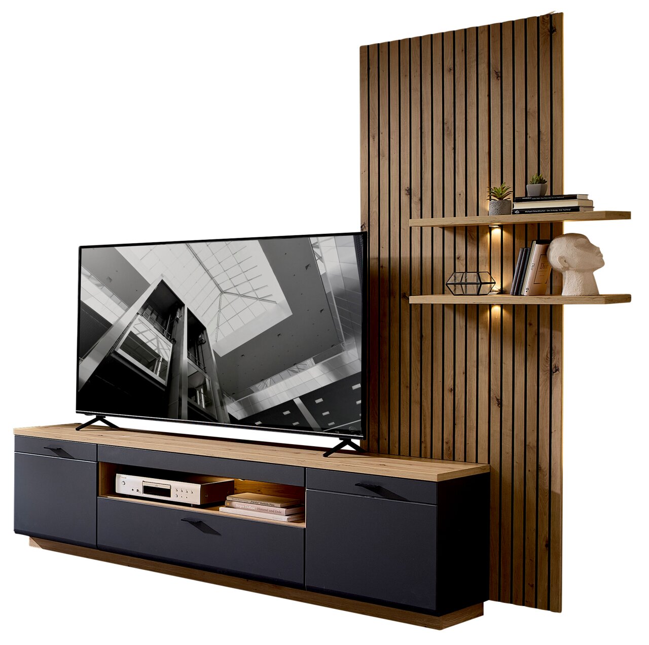 Stylife Wandkombination RENO Moderne Wandkombination mit Holzpaneelen, integriertem TV und Regalen, seitliche Perspektive