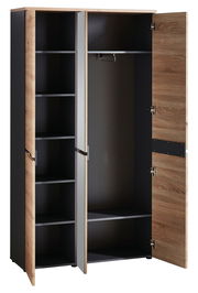 Offenes Garderoben-Set mit zwei Türen, linke Seite mit Regalböden, rechte Seite mit Kleiderstange, aus Holz und dunklem Material, Frontalansicht.