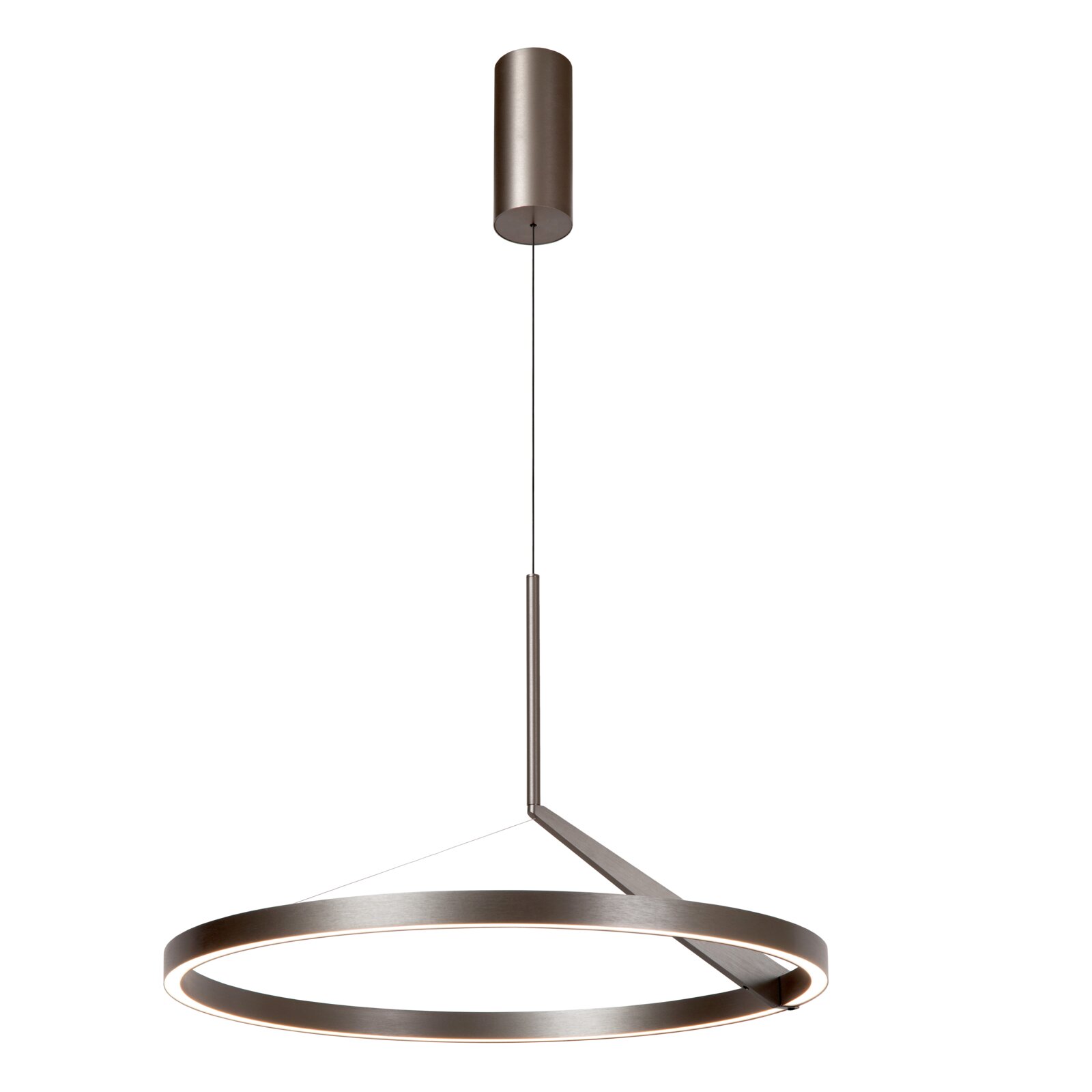 Moderne LED-Pendelleuchte mit ringförmigem, gebürstetem Metallrahmen und warmweißem Licht, an Kabel abgehängt; Produktansicht leicht von unten in Frontalperspektive.