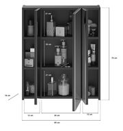 Schwarzer Badezimmerschrank mit drei Regalböden, gefüllt mit Pflegeprodukten, von vorne betrachtet.