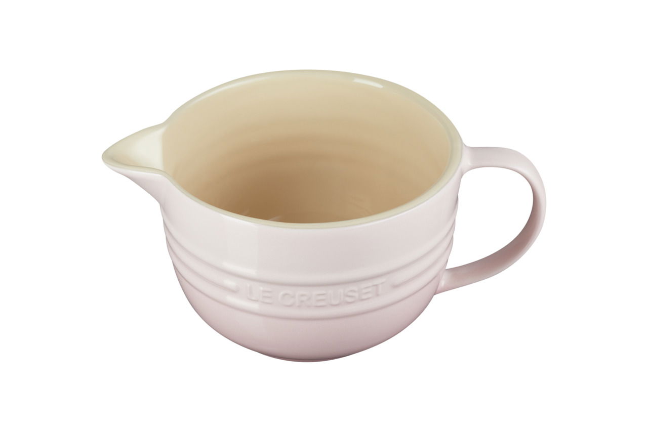 Rührschüssel 27cm in Shell Pink von oben betrachtet, mit Ausguss und Griff, Marke Le Creuset.