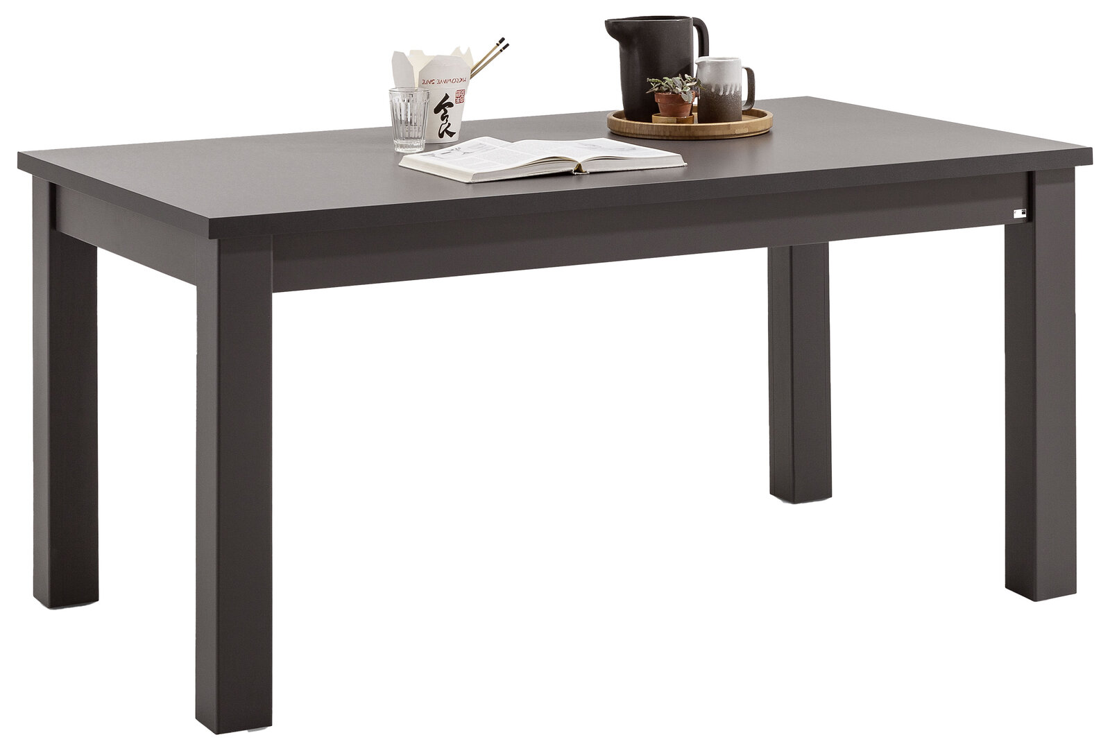 Set one by Musterring Esstisch TACOMA Moderner Esstisch in dunklem Holz mit Dekorationen aus der seitlichen Perspektive