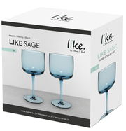 Zwei blaue Weinkelche aus Glas in einer Verpackung, frontal abgebildet. Produktname: Like Sage von Villeroy & Boch.