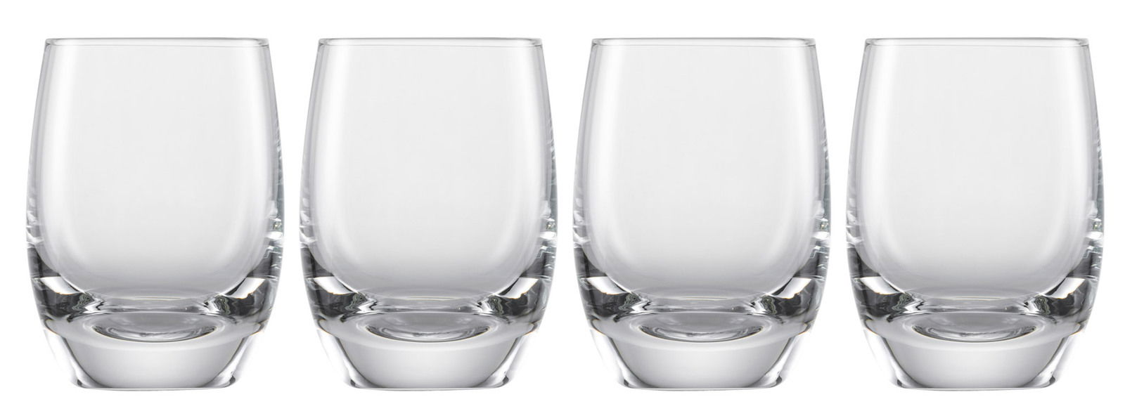SCHOTT ZWIESEL Schnapsglas-Set 4-tlg. FOR YOU Vier klare Schnapsgläser in einer Reihe, frontal fotografiert.
